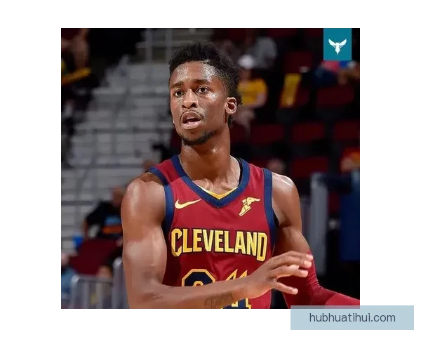 本-西蒙斯转战钓鱼展现新天赋社媒晒金枪鱼收获